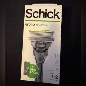 Schick Hydro Sensitive Razor with Green Highlights